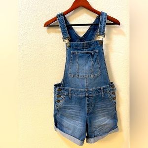 Overall shorts
